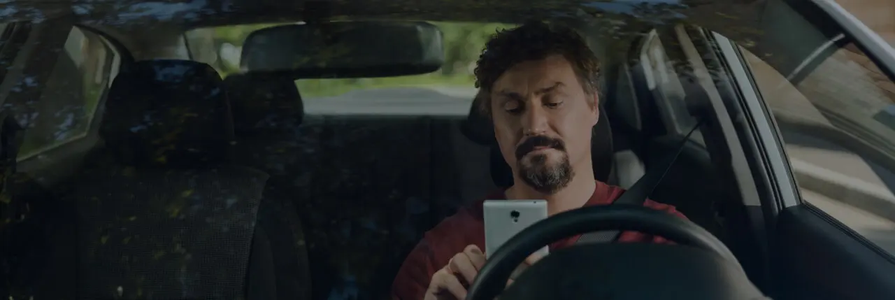 Водитель Яндекс Такси в Казахстане за рулём